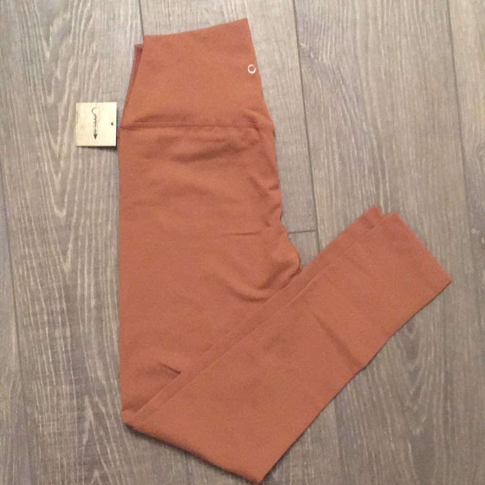 NWT Giweii Yoga Pilates athleisure Alpine Leggings